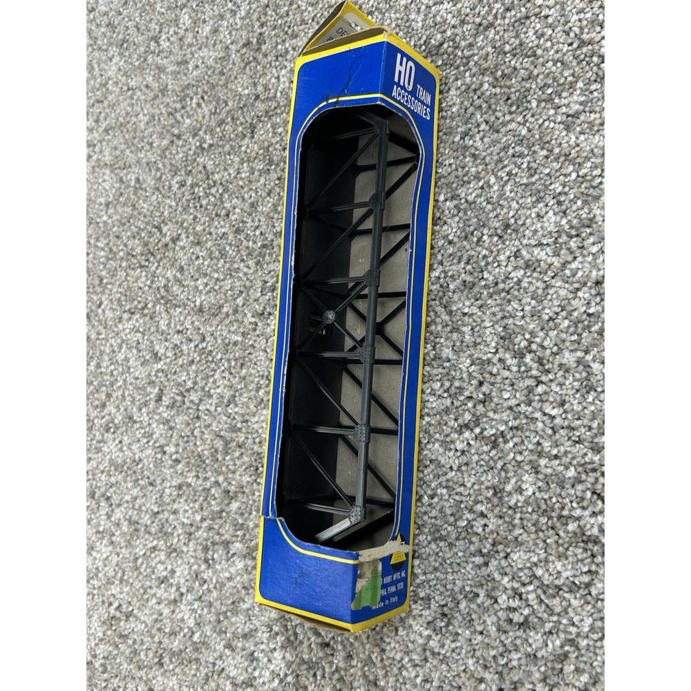 AHM HO Scale Deck Bridge 2590B New Old Stock